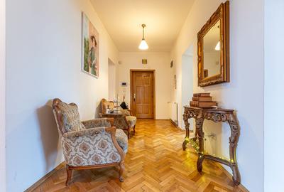 Vilă 4 familii | Apartament + mansardă | Curte 98 mp - 21