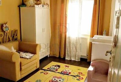 LIPOVEI - DECOMANDAT - 3 CAM - ETAJ 2 - CENTRALA PROPRIE - BOXA - ZONA LINISTITA - 3