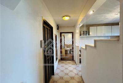 Apartament de vanzare in Sibiu - 2 camere, balcon - Etaj 3/4 - 9