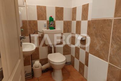 Casa si curte pretabila pentru 2 familii 980 mp teren liber Cisnadie - 25