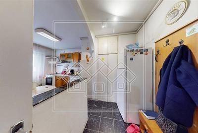 Apartament de vanzare in Sibiu - 2 camere, balcon - etaj 3 - Turnisor - 6