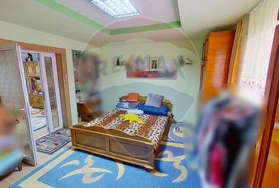 Casă / Vilă cu 16 camere de vânzare în zona Bobâlna - 8