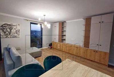 Apartament cu 2 camere semidecomandat, mobilat în Zorilor