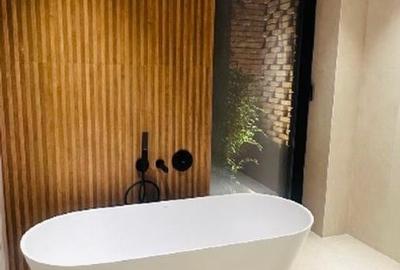 Casă Parter cu Design Minimalist și Piscină - 12