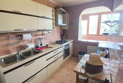 Inchiriere 2 camere Calea Grivitei - metrou Basarab - mobilat, utilat - 1