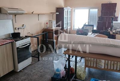 Casă de vânzare cu spațiu comercial în Apahida - 10