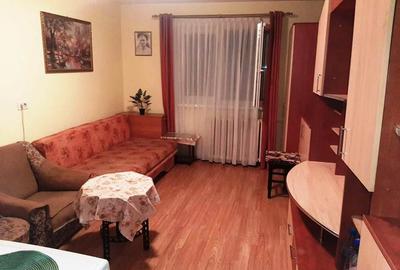 Inchiriem Garsoniera Mobilata Semidecomadata Astra - 1