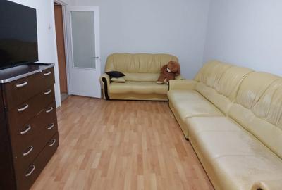 Stadion, str. Primaverii - apartament cu 2 camere si centrala proprie - 1