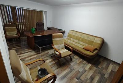 Apartament cu 2 camere de vânzare – zona Gara | Vedere superbă spre mare - 2