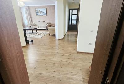 Vilă premium în Strejnicu | 8 camere | 345 mp utili | teren 595 mp - 30