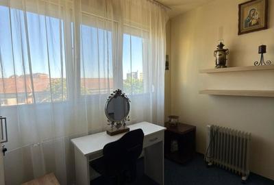 Ap 3 camere, decomandat,etaj 5 – zona Piața Rogerius.Pret 112.000 euro - 3