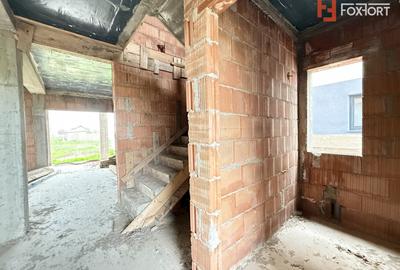 Duplex intreg 8 camere, LA ROSU, de vanzare in Sacalaz, la intrare - 8