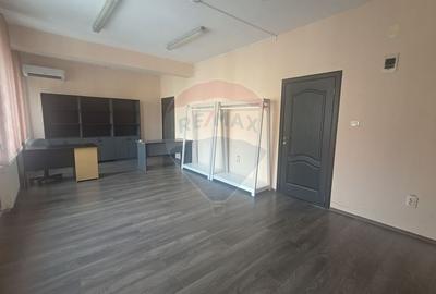 Birou, de 30 mp, în Mănăștur