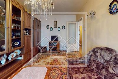 Apartament de vanzare in Sibiu - 3 camere si balcon - V. Aaron - 18