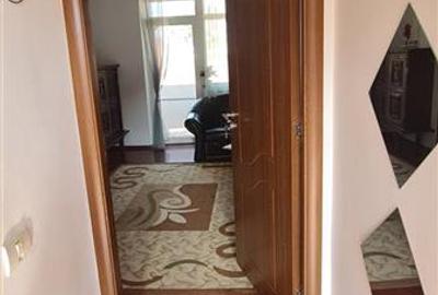 Ap. 2 camere, et.3, la bloc, 82mp, central -Piata Catedralei - 9