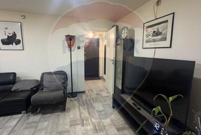 2 camere langa Scoala Nr 2 - 1