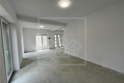 Casa de vanzare in Sibiu - noua, individuala, teren 335 mp - zona buna - 17