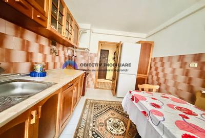 Apartament 3 camere / 2 bai/ ETAJ 2 / 80 mp / constructie 1990 - 12