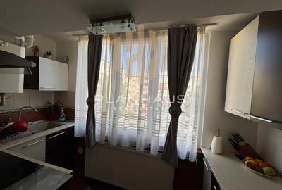 Apartament 2 camere, decomandat - str. Macului, etaj 2 - 3