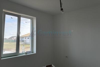 Casa de vanzare in Santandrei, la gri, Bihor - 5