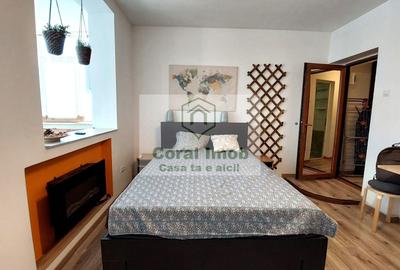 Garsonieră semidecomandată, mobilată în P-ța Romană