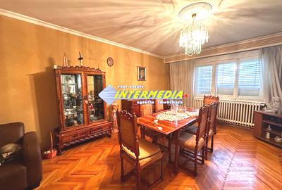 Casa 460 mp constr. D+P+1+M cu 426 mp teren CETATE Alba Iulia Lidl Curte Asfalt - 9