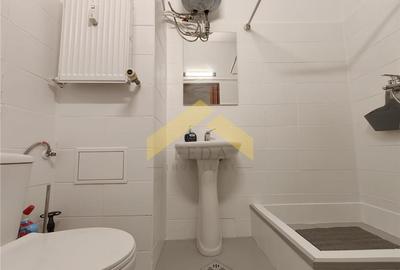 Apartament cu 1 camera de vanzare zona UTA - 5