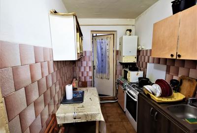 Apartament 3 camere | 49.000 € | Bazinul de Înot | Șarpantă - 9