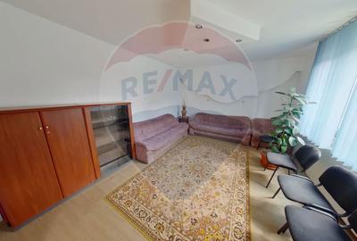 Casă / Vilă cu 6 camere de vânzare - 7