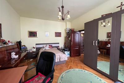 Casa cu 3 camere in zona parcului Regina Maria - 8