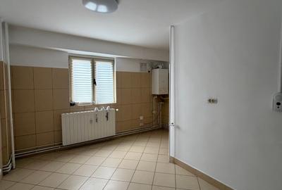 Dristor - bd. Burebista - 3 camere nemobilate - 80mp - centrala proprie - 3