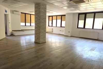 Cladire  de  birouri/showroom  -760 mp/7.5  euro/mp+tva /Zona  13 Septembrie - 15