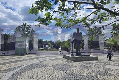 VANZARE 3 CAMERE SEMIDECOMANDAT - PARC  IOR - 1