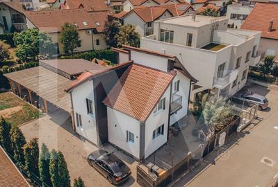 Casă individuală cu 5 camere în Șelimbăr