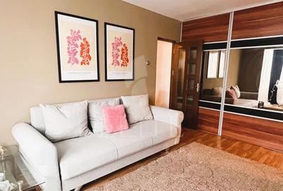 Apartament 3 camere în zona STRADA RETEZAT - 13