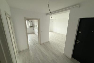 Apartament cu 2 camere decomandat în Girocului