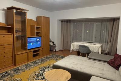 Apartament cu 3 camere decomandat, mobilat în Tomis II