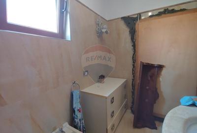 Casă / Vilă de lux cu 5 camere de vânzare în Vadu Moldovei, Suceava - 35