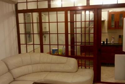 Apartament cu 2 camere decomandat, mobilat în Armeneasca