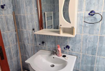 Închiriez apartament la casă în cartierul Între Lacuri - 11