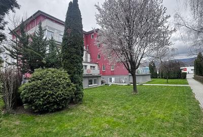 Apartament cu 3 camere decomandat în Avantgarden