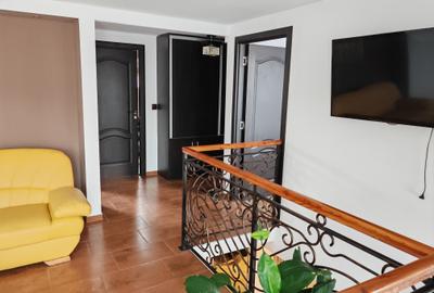 Casa 8 camere mobilata si utilata RASNOV - 4