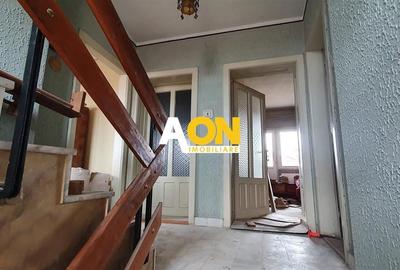 Casă lângă Cetatea Alba Carolina ideală pentru investiție sau locuința - 10
