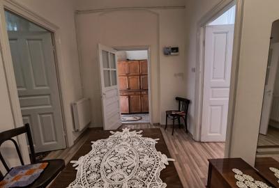 Casă individuală cu 3 camere în Tomis II