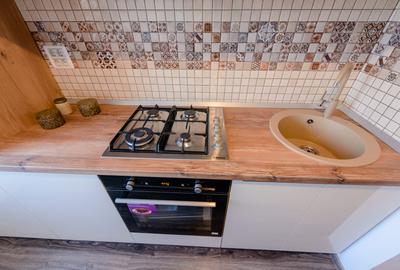 Tomis Nord, Bdul Tomis, 2 camere decomandate, mobilat, utilat, gaze, 450 Euro - 13