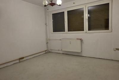 Apartament cu 2 camere decomandat în Drumul Taberei