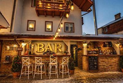 LIVE! Restaurant+terasa, Centrul Istoric - Piata Unirii, Brasov - 1