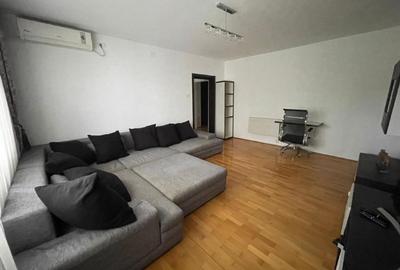 Apartament cu 3 camere de închiriat - 15