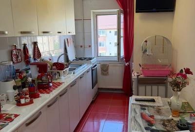 Apartament 2 camere, decomandat, bloc tip vila, cartier Noua - 2