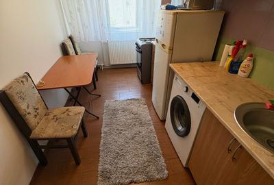 Garsonieră decomandată | 40 mp | 7 min Metrou Lujerului | Comision 0% - 5